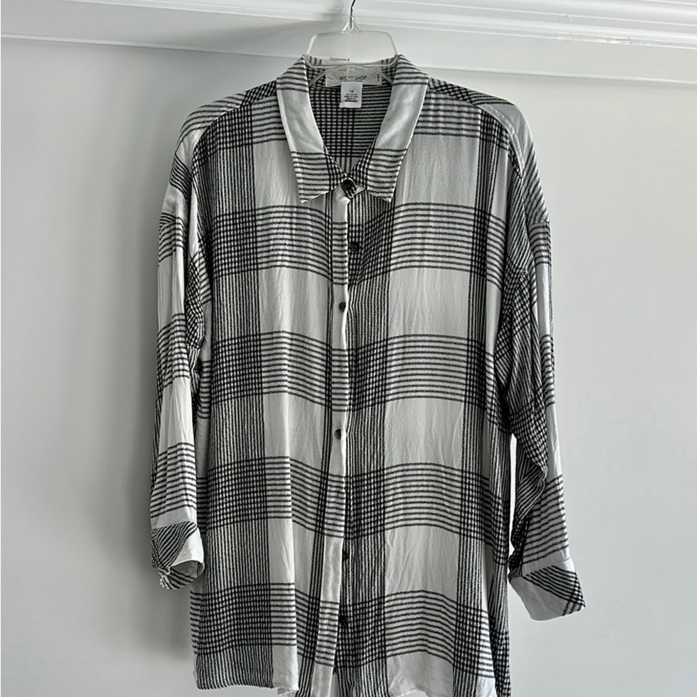 Long sleeve light weight shirt
